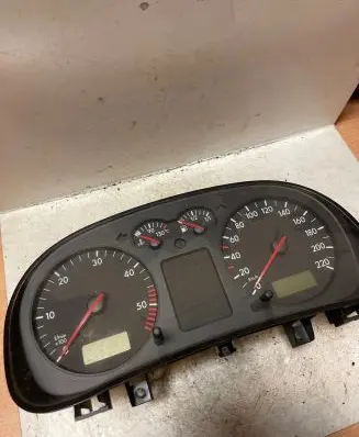 Volkswagen Golf IV Speedometer (instrument cluster) 1J0920805E 0263628002