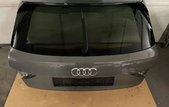 Audi A1 Tailgate/trunk/boot lid 82A827025A