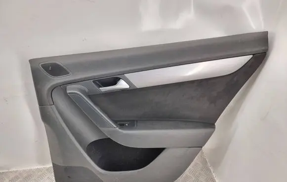 Volkswagen PASSAT B7 Rear door card panel trim 3AF867212 156055221