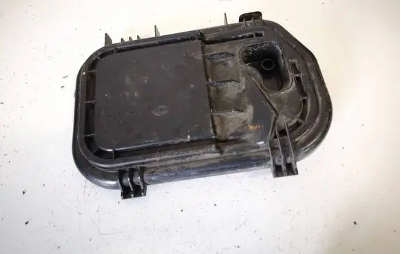 Peugeot 508 Headlight/headlamp dust cover 16016300 160163-00