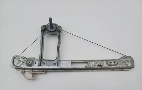 Ford Focus Rear door manual window regulator XS41A27000