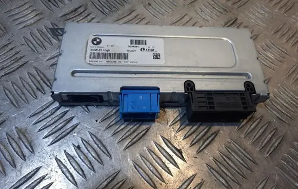 BMW 5 F10 F11 Gateway control module 9244261 61359244261