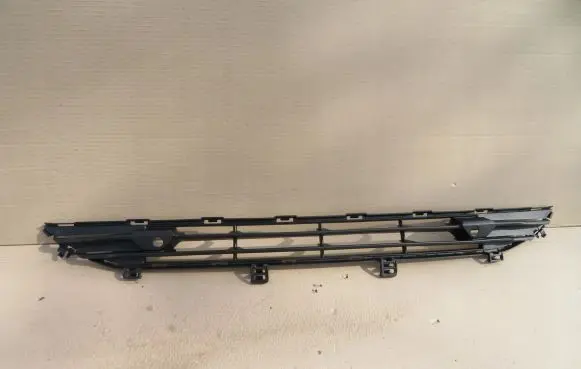 Volvo S90, V90 Front bumper lower grill 32227521