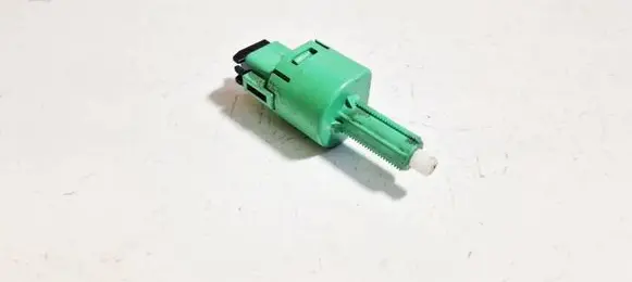 Brake pedal sensor switch