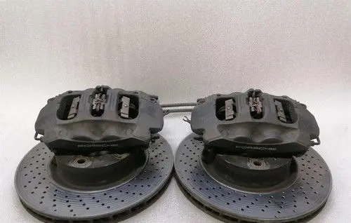 Porsche 718 Cayman 982 982c Front Brake Caliper Pad/Carrier 99135105207