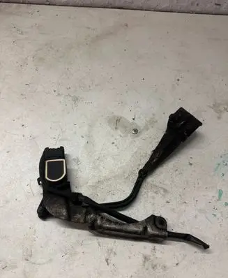 Mercedes-Benz C AMG W204 Air suspension front height level sensor 0045428518