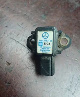 Mercedes-Benz C W203 Air pressure sensor A0041533128 16244349
