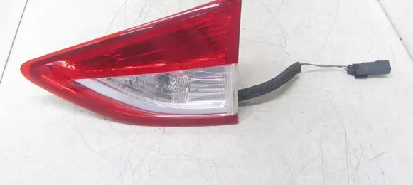 Tailgate rear/tail lights