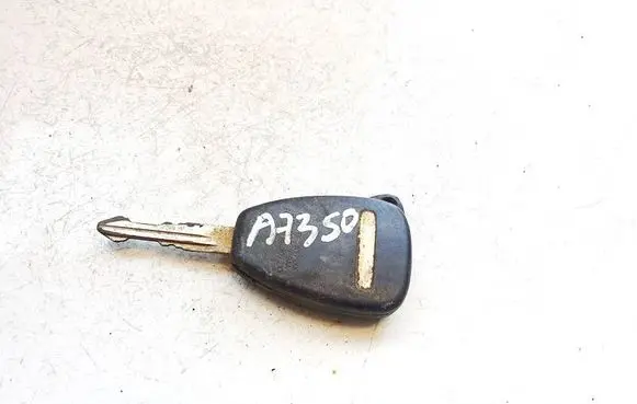 Chrysler Pacifica Ignition key/card 
