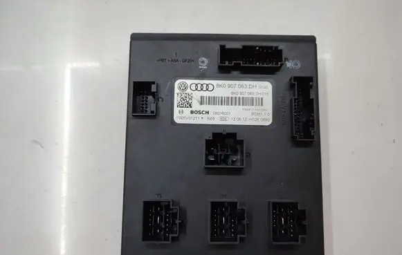 Audi A5 Sportback 8TA Comfort/convenience module 8K0907063DH