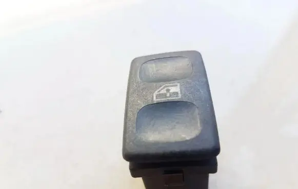 Seat Toledo I (1L) Electric window control switch 1L0959855