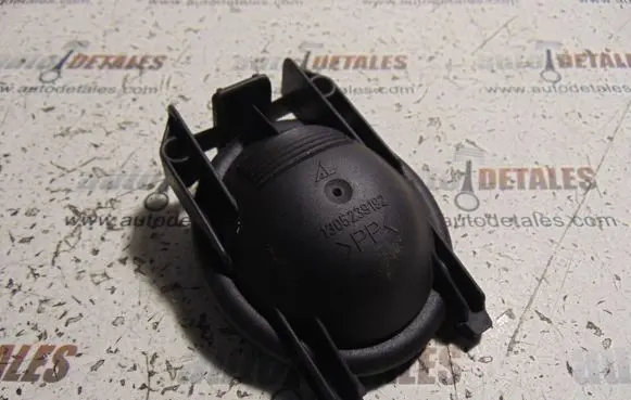 Mercedes-Benz A W169 Headlight/headlamp dust cover 1305239192