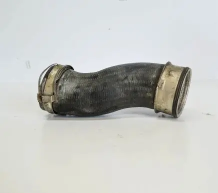 Audi Q7 4L Intercooler hose/pipe