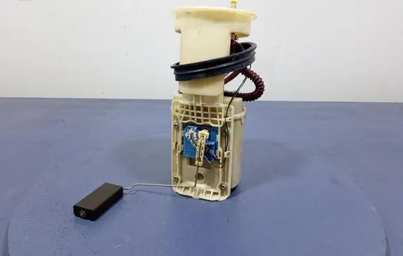 Volkswagen PASSAT B5.5 In-tank fuel pump 3B0919051C