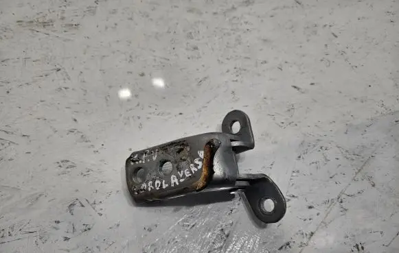 Toyota Corolla Verso AR10 Front door upper hinge