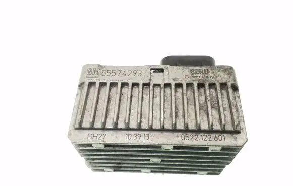 Opel Insignia A Glow plug pre-heat relay 55574293