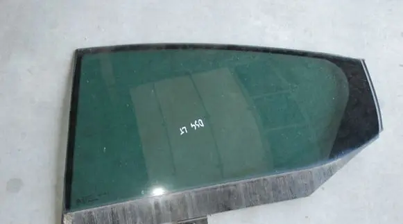 Citroen DS4 Sliding door window/glass 