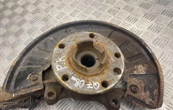 Audi Q7 4L Front wheel hub spindle knuckle 7L0407257A