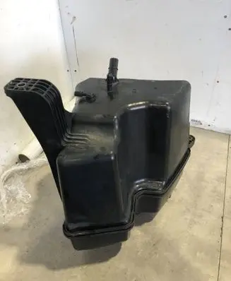 Mercedes-Benz Sprinter W907 W910 AdBlue liquid reservoir A9104700000 A0994711400