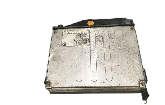 BMW 5 E39 Engine control unit/module 1437563