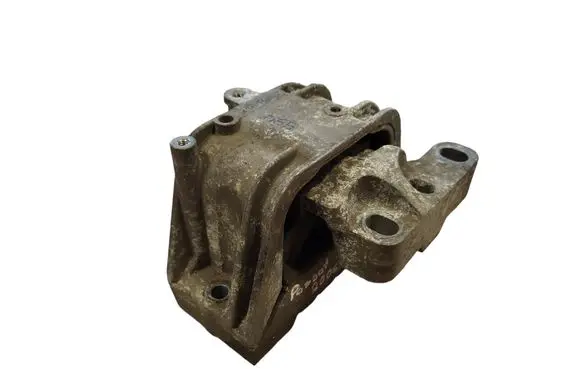 Volkswagen PASSAT B6 Engine mount bracket 1K0199262P