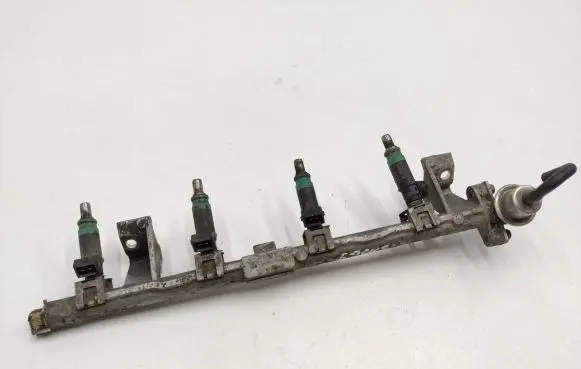 Ford Focus Fuel main line pipe 98mf9h487