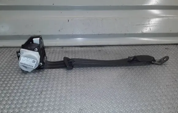 Rear seatbelt