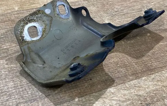 Mercedes-Benz S W222 Fender mounting bracket A2228801214 09195A