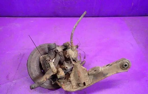 Daewoo Polonez Front wheel hub spindle knuckle