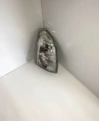 Nissan X-Trail T30 Front indicator light 3443R