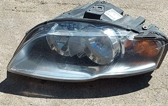 Audi A4 S4 B7 8E 8H Headlight/headlamp 8E0941003AK