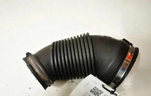 Audi A6 S6 C6 4F Air intake hose/pipe 4F0129615