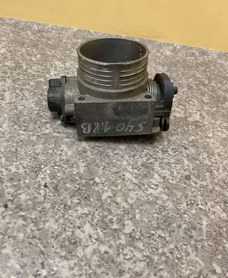 Volvo S40, V40 Throttle valve 9186780