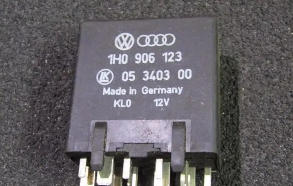 Audi A4 S4 B5 8D Other relay 1h0906123