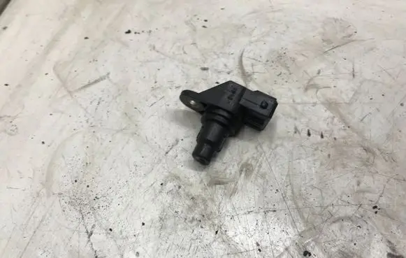 Renault Trafic II (X83) Camshaft position sensor 8200038472 144447