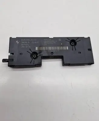 BMW X5 E70 Aerial antenna amplifier 65209134283 9134283 10819610