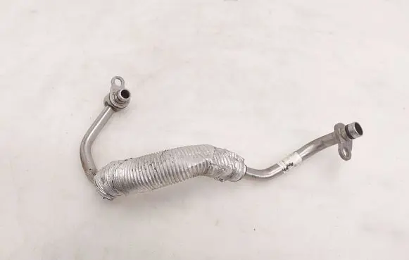 BMW 5 G30 G31 G38 Turbo turbocharger oiling pipe/hose 7643094
