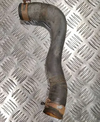 Nissan X-Trail T30 Engine coolant pipe/hose
