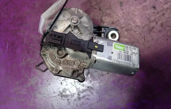 Toyota Aygo AB10 Rear window wiper motor