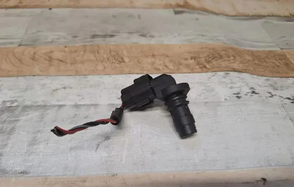 Camshaft position sensor