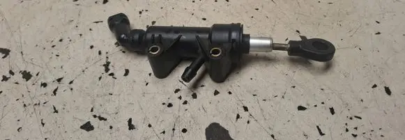 Clutch slave cylinder