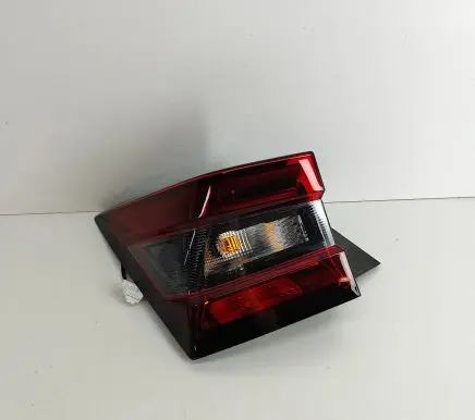 Nissan Juke II F16 Rear/tail lights 265556PA1B