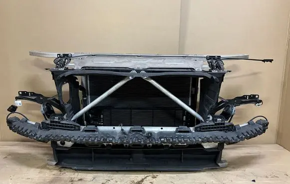 BMW X3 G01 Radiator support slam panel 8472321 8596837