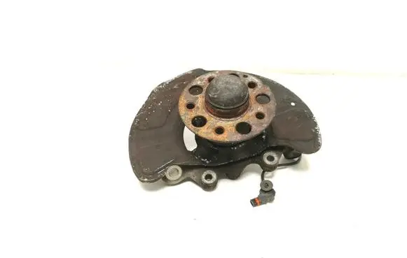 Mercedes-Benz E W212 Front wheel hub A2123322301