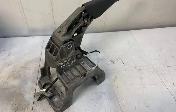 Volkswagen Touran I Handbrake/parking brake lever assembly