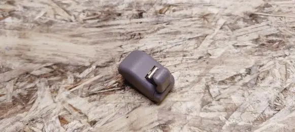 Alfa Romeo Giulia Sun visor clip/hook/bracket 