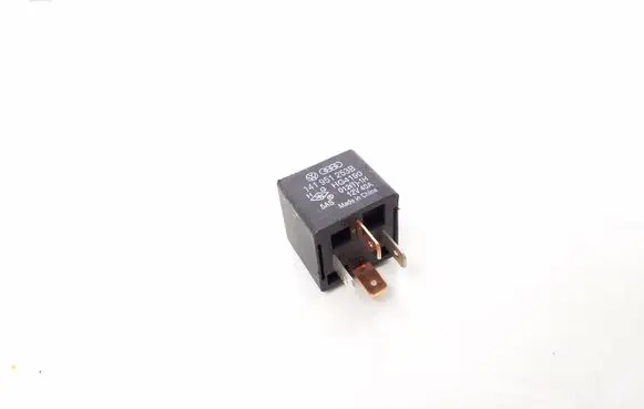 Seat Ibiza III (6L) Other relay 141951253B