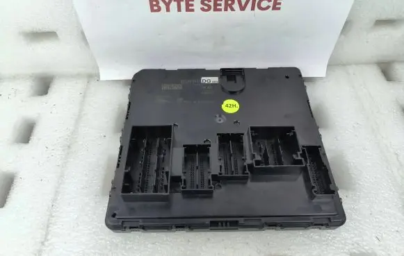 Audi A4 S4 B8 8K Comfort/convenience module 85E907031DG