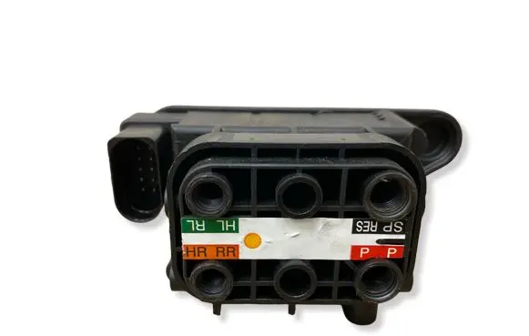 Jaguar XJ X351 Air suspension valve block AW933B486AA