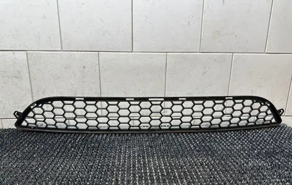 Volvo V60 Front bumper lower grill 30795022 30795021